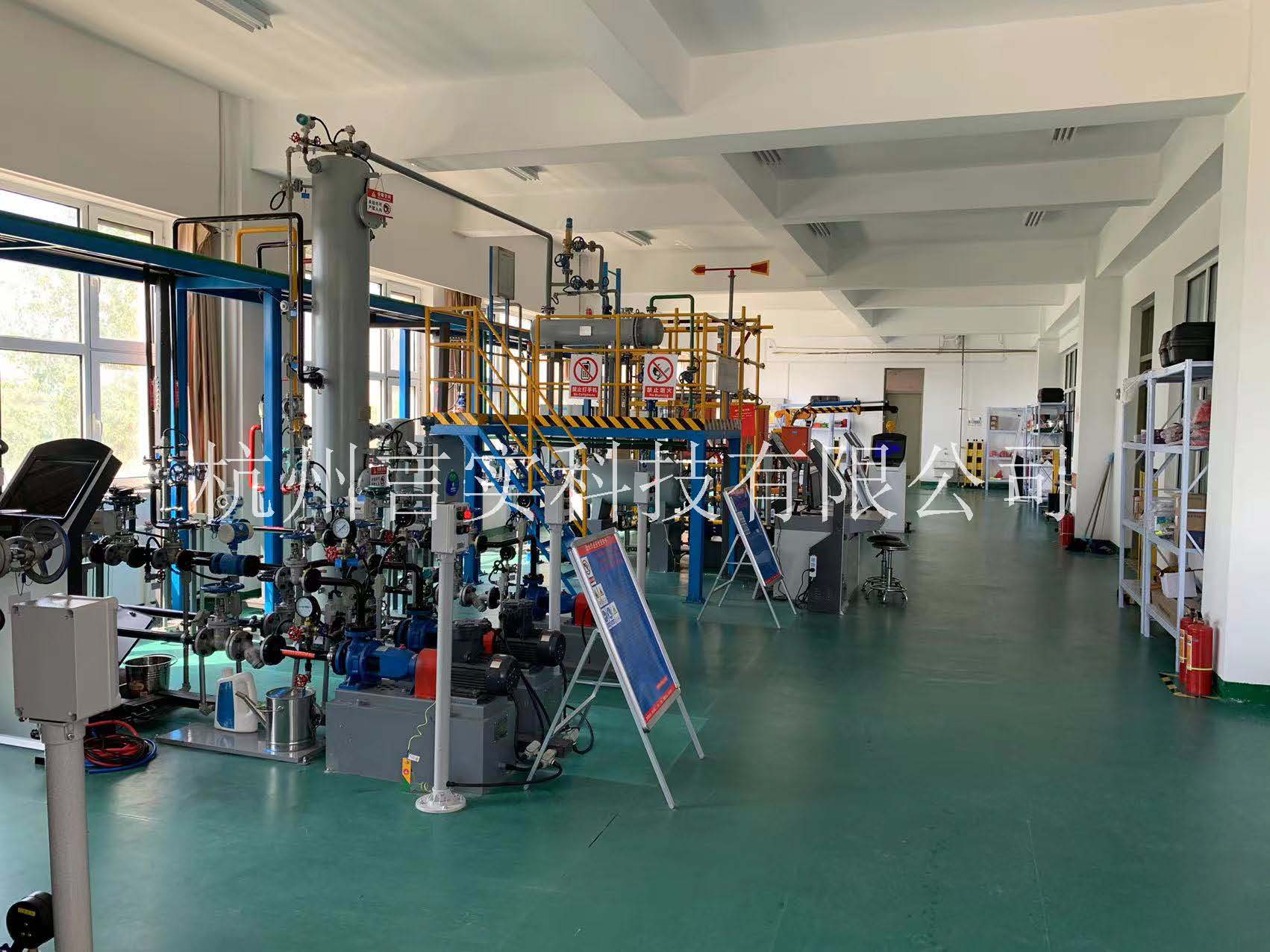 化工清静手艺公共实训基地 化工八大特殊作业清静操作实训及审核装置 恒峰G22